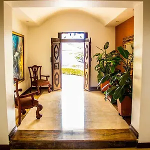 https://villa-casuarinas.cali-hotels.com